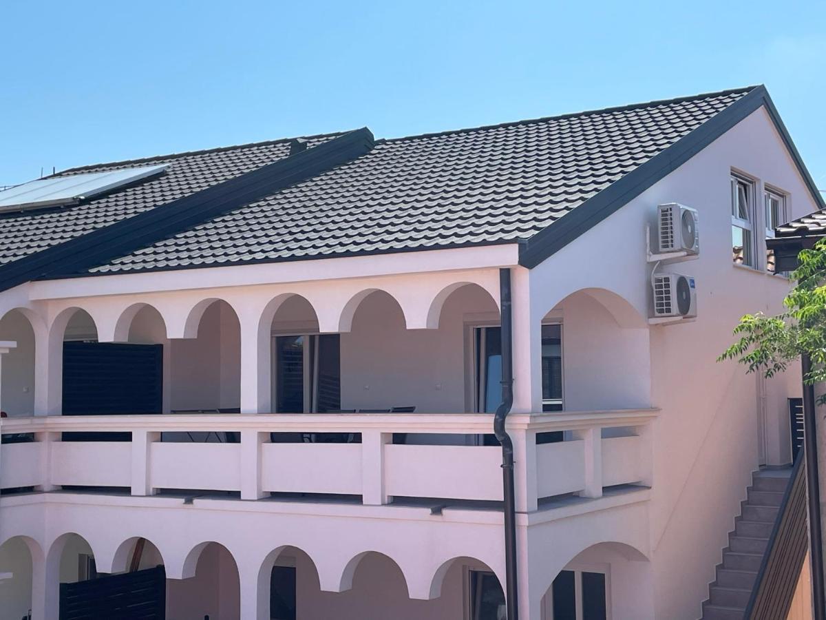 Apartmenthouse Ines Вир Екстериор снимка
