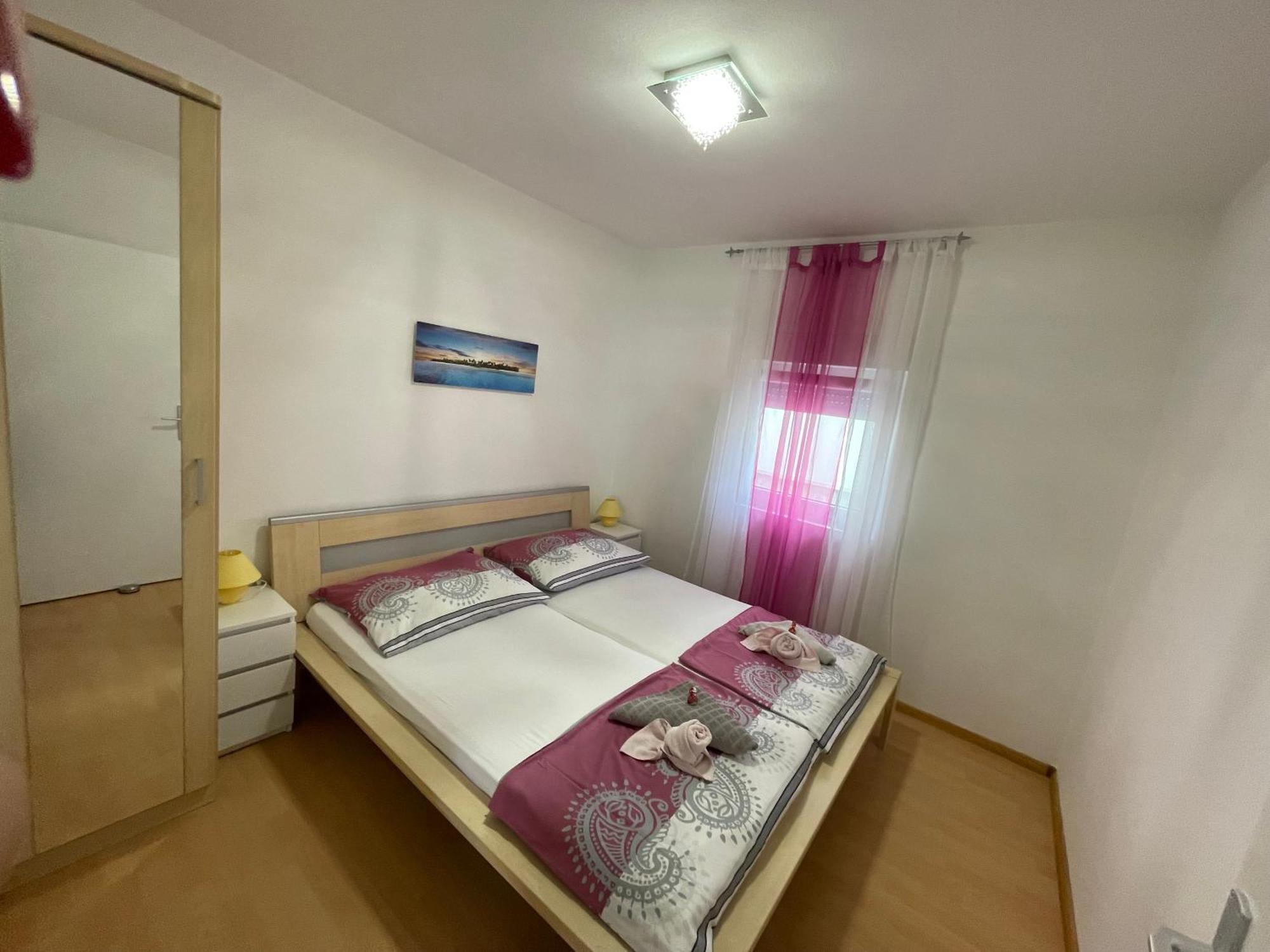 Apartmenthouse Ines Вир Екстериор снимка
