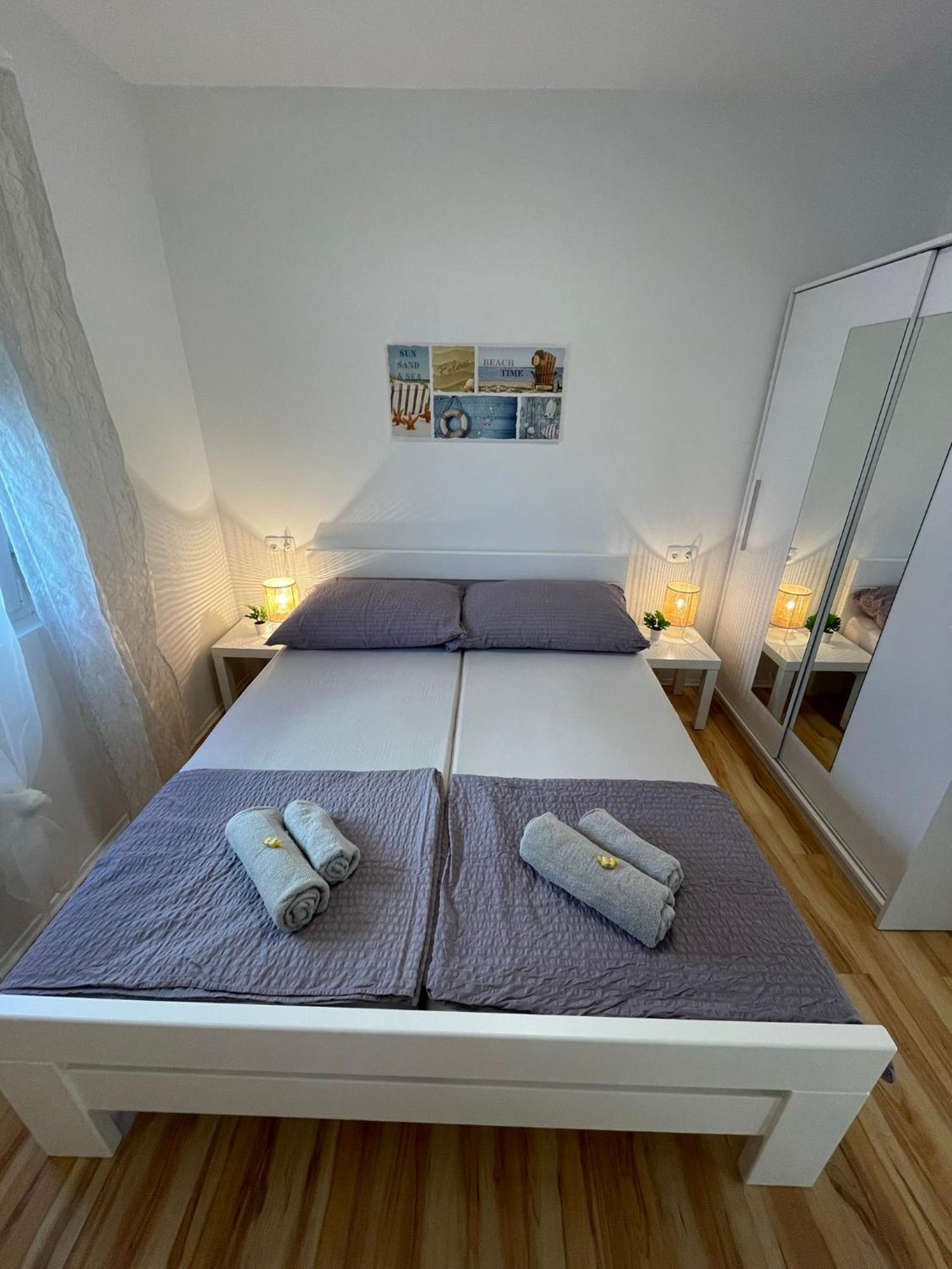 Apartmenthouse Ines Вир Екстериор снимка