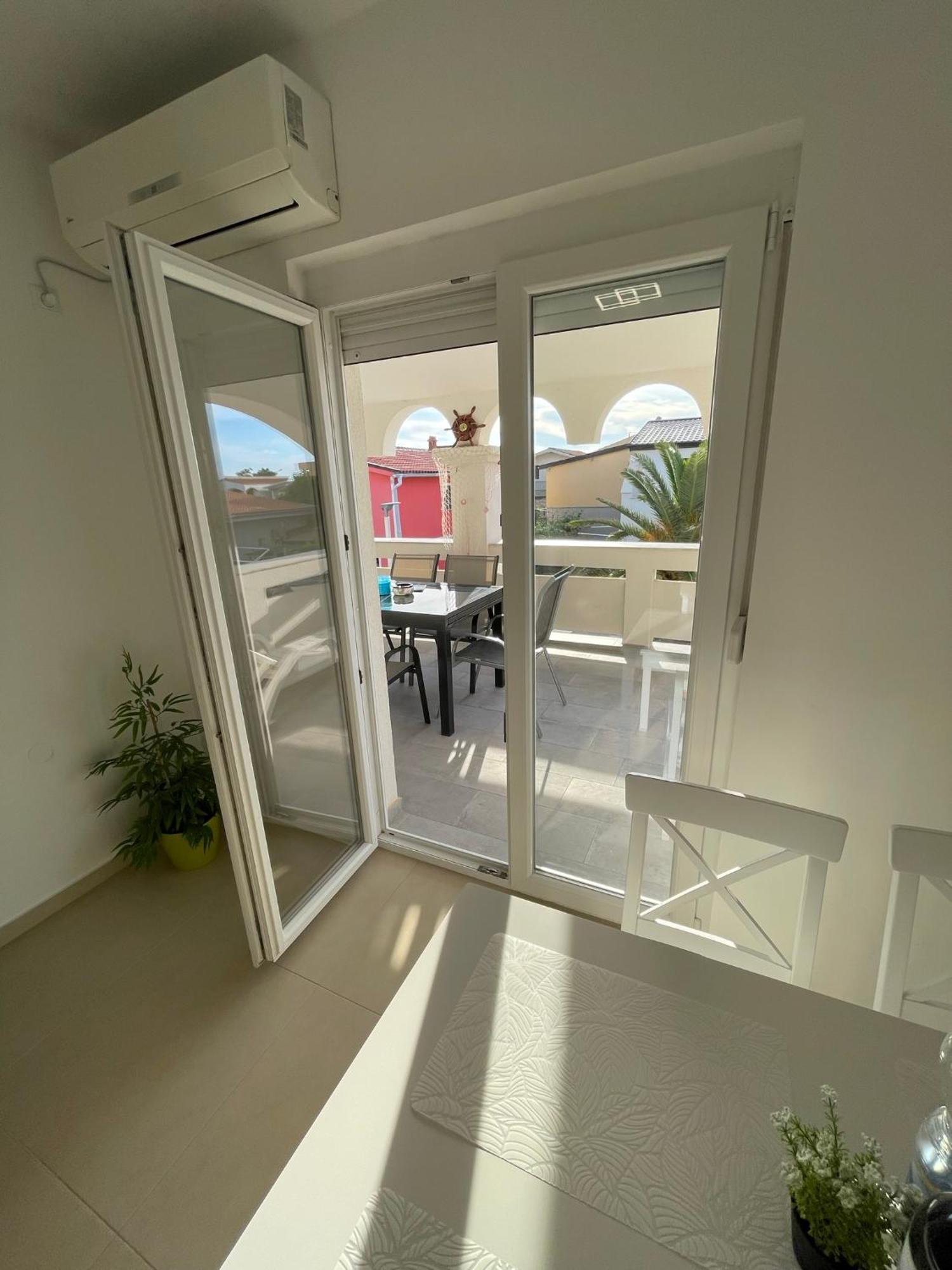 Apartmenthouse Ines Вир Екстериор снимка