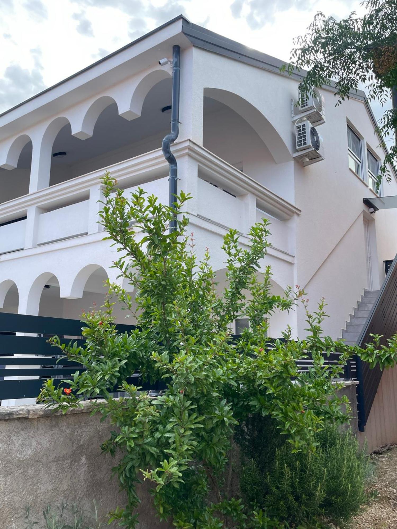 Apartmenthouse Ines Вир Екстериор снимка